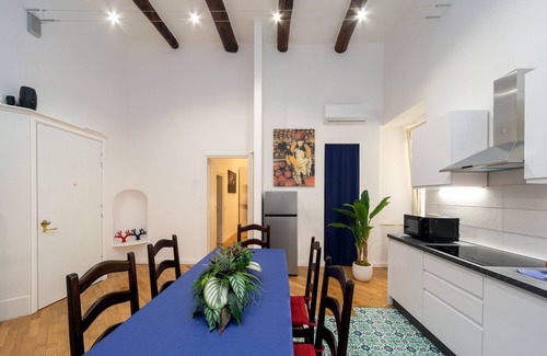 Historical Center Apartment | Warm and welcoming apartment, ideal for families or groups of friends.