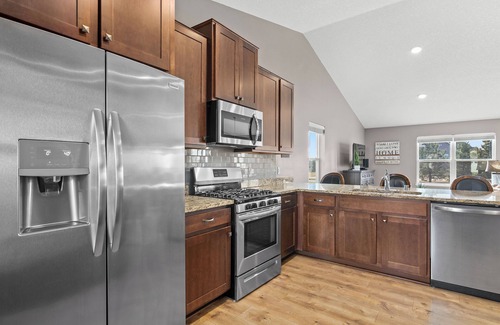 Woodbury House | Warm and Welcoming Home in Woodbury