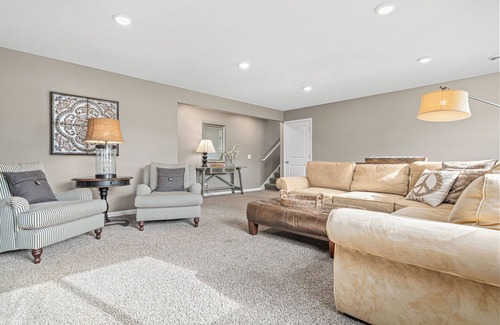 Woodbury House | Warm and Welcoming Home in Woodbury