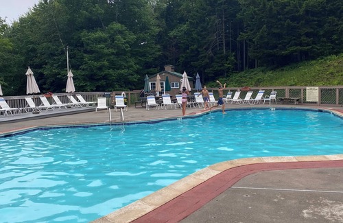 Wilmington House | Warm and Welcoming Vermont Haven, Perfect for Families
