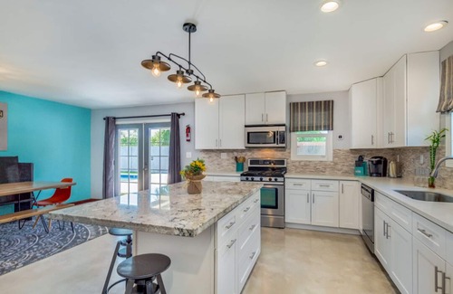 Tempe House | Warm Up This Winter in a Stylish Scottsdale/Tempe Home near ASU, Hiking, & Golf