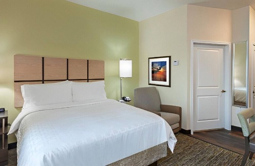 Pasadena House | Warm & Welcoming Suite to Stay! W/ Free Parking