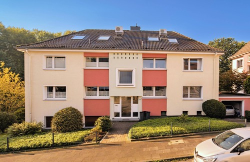 Hochschulviertel Apartment | WARMSTAY I Holiday apartment in a prime location I Key-Box Check-In