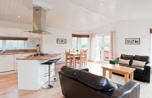 Woodham Walter Resort | Warren Lodges