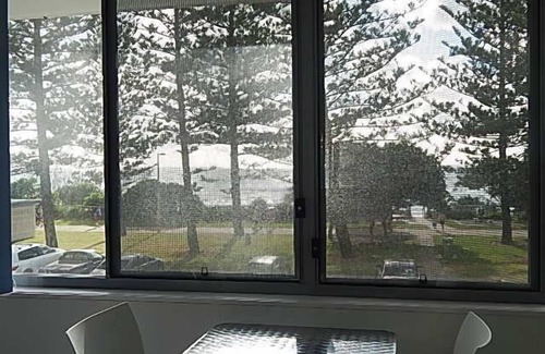 Burleigh Heads Apartment | Warringa - Unit 3 - Burleigh Heads