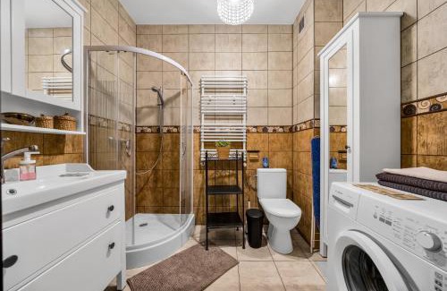 Wlochy Apartment | Warsaw Włochy Studio with Workspace - by Rentujemy