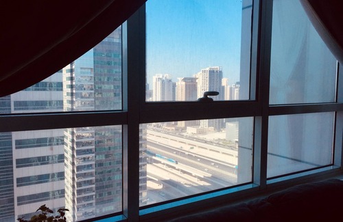 Jumeirah Lake Towers Apartment | Watch JBR Fireworks into 2020 from the Balcony! 3 bed 2 bath + parking