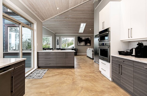 Juan de Fuca Electoral Area House | Water Front Home with Private Dock and Hot tub