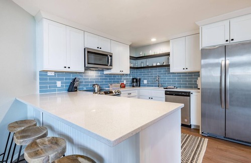 Birch Bay Condo | Water Front, indoor pool, sunsets, soaking hot tub, central location, JL111