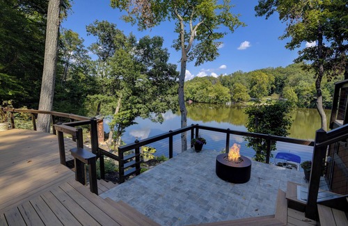 Manassas Cabin | Water Front Spectacular! 40min from Washington DC - 10 Minutes from Manassas
