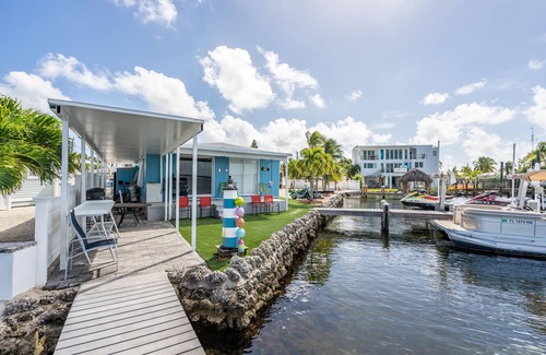 Key Largo Village House | Water Front Sunset View Home
