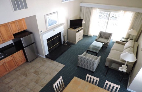 Westbrook Center Resort | Water's Edge Resort and spa w indoor and outdoor pool and beach. Condo Sleeps 4