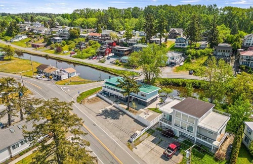 Birch Bay Condo | Water view, beach access, WIFI. PCB