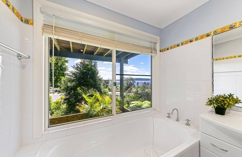 Koolewong House | Water View for Every Room