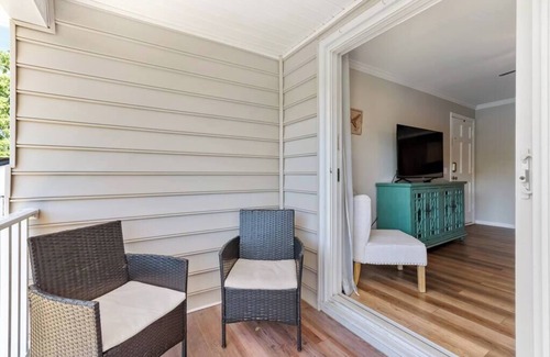 Demere Park Condo | Water View - optional BIKES - Walk 2 Pier Village