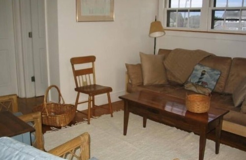 Madaket Cottage | Water Views Cottage Walk to Madaket Beach, A/C