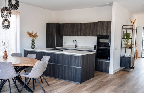 Zeewolde Villa | Water villa with garden and jetty near Harderwijk