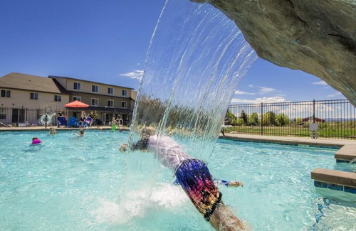 Garden City House | Waterdance Entire Home - Sleeps 110 - Luxury Home in Garden City, 25BR, 20BA,