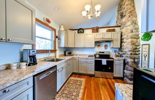 Prospect Harbor House | Waterfall Sea Cottage Family fire pit waterfront sleeps 4