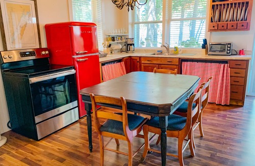 Gills Rock Cottage | Waterfront 1 bedroom and loft cottage with small private pier on Garrett Bay