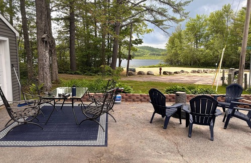 Dunbarton Cottage | Waterfront-2/1- Cozy Cottage -Adventure & Romance, Hiking, Kayaking-lots of fun