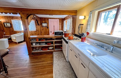 Wells Cottage | Waterfront 2BR cottage, beach, dock, lake views, fishing, wifi, partial A/C