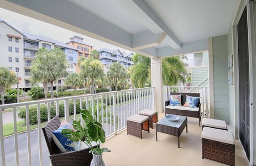 Ruskin House | Waterfront 2BR Townhome w/4 Balconies, Views of River, Bay & St. Pete – Near Beach & Pool