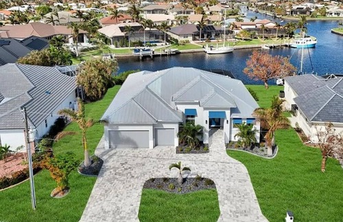 Punta Gorda House | Waterfront 3-bedroom house with WiFi, Pool & SPA in fantastic Punta Gorda