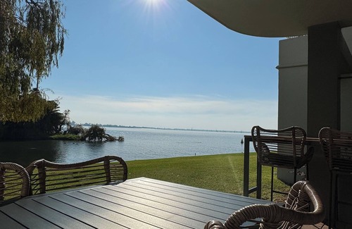 Mulwala Apartment | Waterfront 37 Luxury on Lake Mulwala