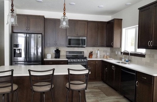 Sturgeon Bay House | Waterfront 4 b.r./3 ba/beaches/fishing/sunsets/wineries/lighthouses/state parks