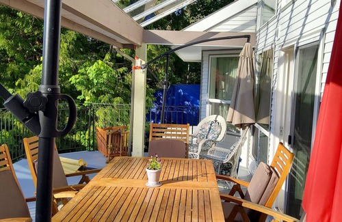 Garden Bay House | Waterfront 5 bedroom unit in house on Hotel Lake, Garden Bay B.C.