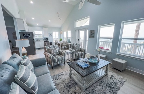 San Leon House | Waterfront Bay Views | Beautiful Private Pier