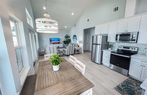 San Leon House | Waterfront Bay Views | Beautiful Private Pier