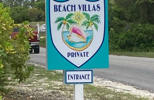 Great Harbour Cay House | ❤️Waterfront beach villas with wrap around decking