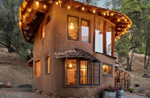 Sonora Cottage | Waterfront Birds Nest Magical Dog friendly