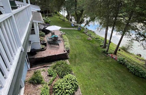 Wisconsin Dells House | Waterfront Breezeway Bay 2