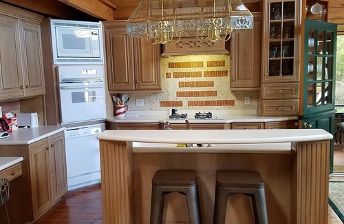 Lubec Cabin | Waterfront cabin/Military discount/Kayaks/Fire pit/beach/No pet fee/deck