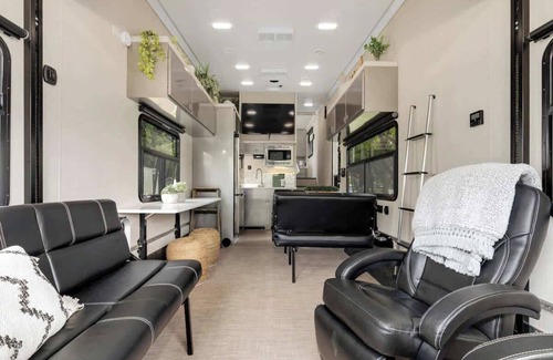 Mayo House | Waterfront Camper with Dock
