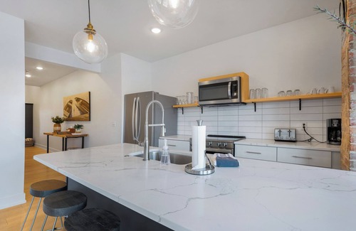 Osage Beach Condo | Waterfront, Center of Osage Beach/pool - 2 bedroom 2 bath Sleeps 6