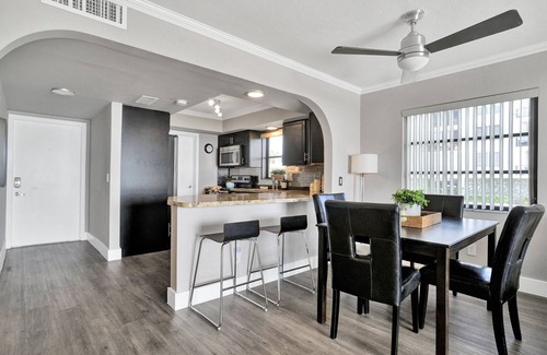 Lantana Condo | Waterfront condo & boat dock at the Heart of Palm Beach