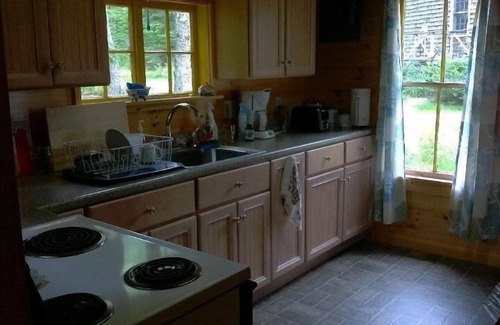 Southport Cottage | Waterfront Cottage With An Awesome View Of Capital And Burnt Island