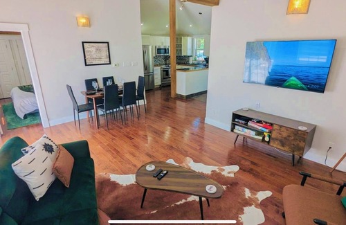 Saint John Apartment | Waterfront Cottage | Steps to Dominion Park Beach & minutes to Uptown Saint John