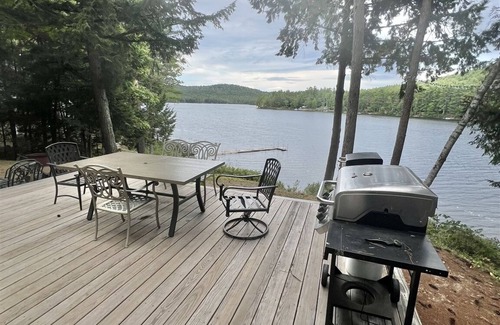 Sebago Cottage | Waterfront Cottage on Barker Pond