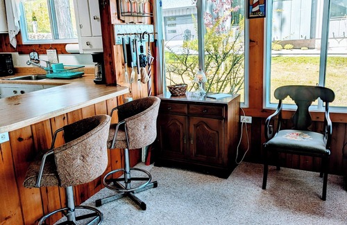 Bellaire Cabin | Waterfront Cottage on Lake Bellaire