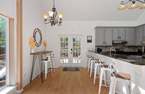 Barium Springs House | Waterfront Cottage Getaway - Private Dock/Fire pit/Kayaks/Paddleboards