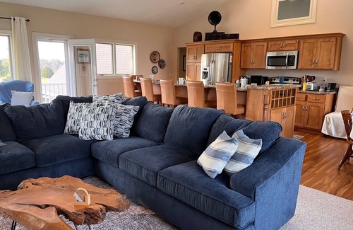 Sturgeon Bay House | Waterfront Cupola House on the Bay in Tranquil Southern Door.