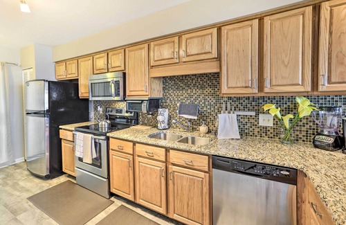 Crawfordville House | Waterfront Escape w/Balcony on Shell Point Beach!