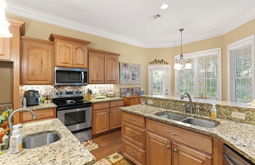 Brunswick House | Waterfront Executive Home