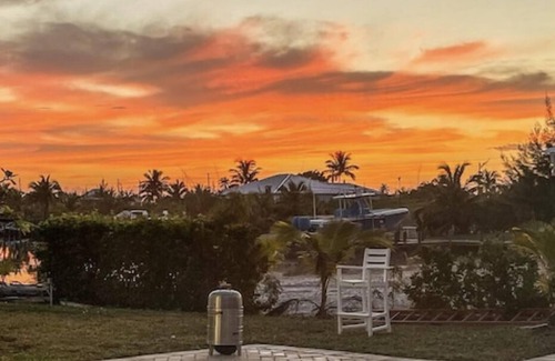 Treasure Cay House | WATERFRONT FAMILY COMPOUND 3 HOMES SLEEPS 30 WITH POOL, 3 BOAT SLIPS