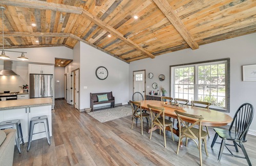 Averill Park House | Waterfront Fun! Crooked Lake Retreat Near Albany
